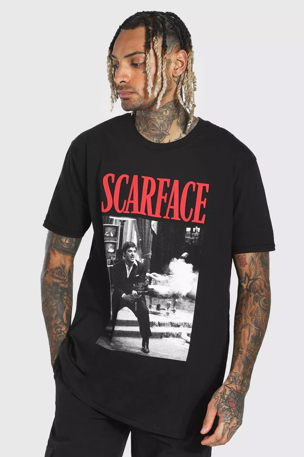 boohoo OVERSIZED TUPAC LICENSE プリント スウェットシャツ 黒 Plus Vintage Tupac License T-shirt | boohoo