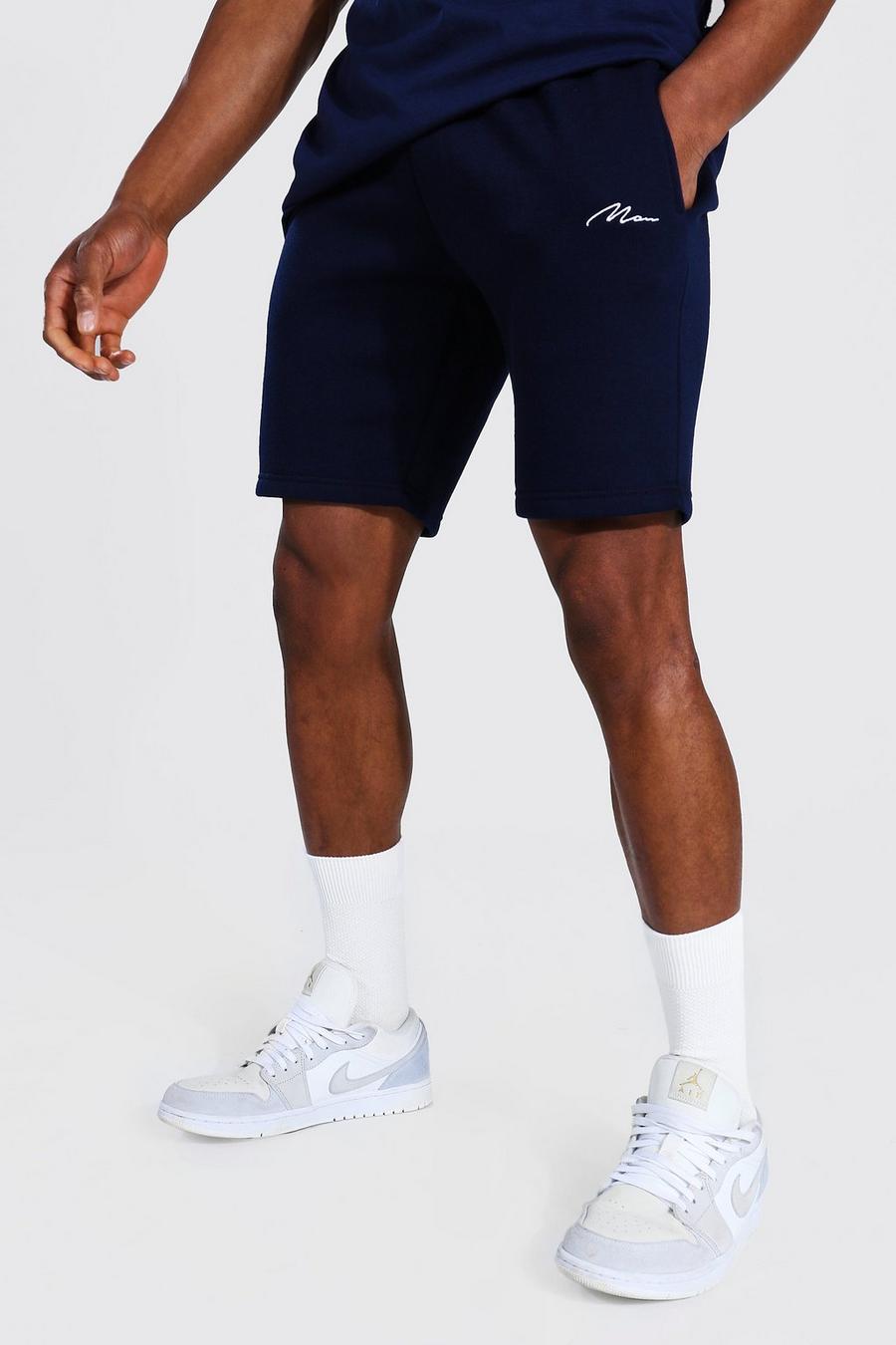 Mittellange Man Signature Slim Jersey-Shorts, Navy image number 1