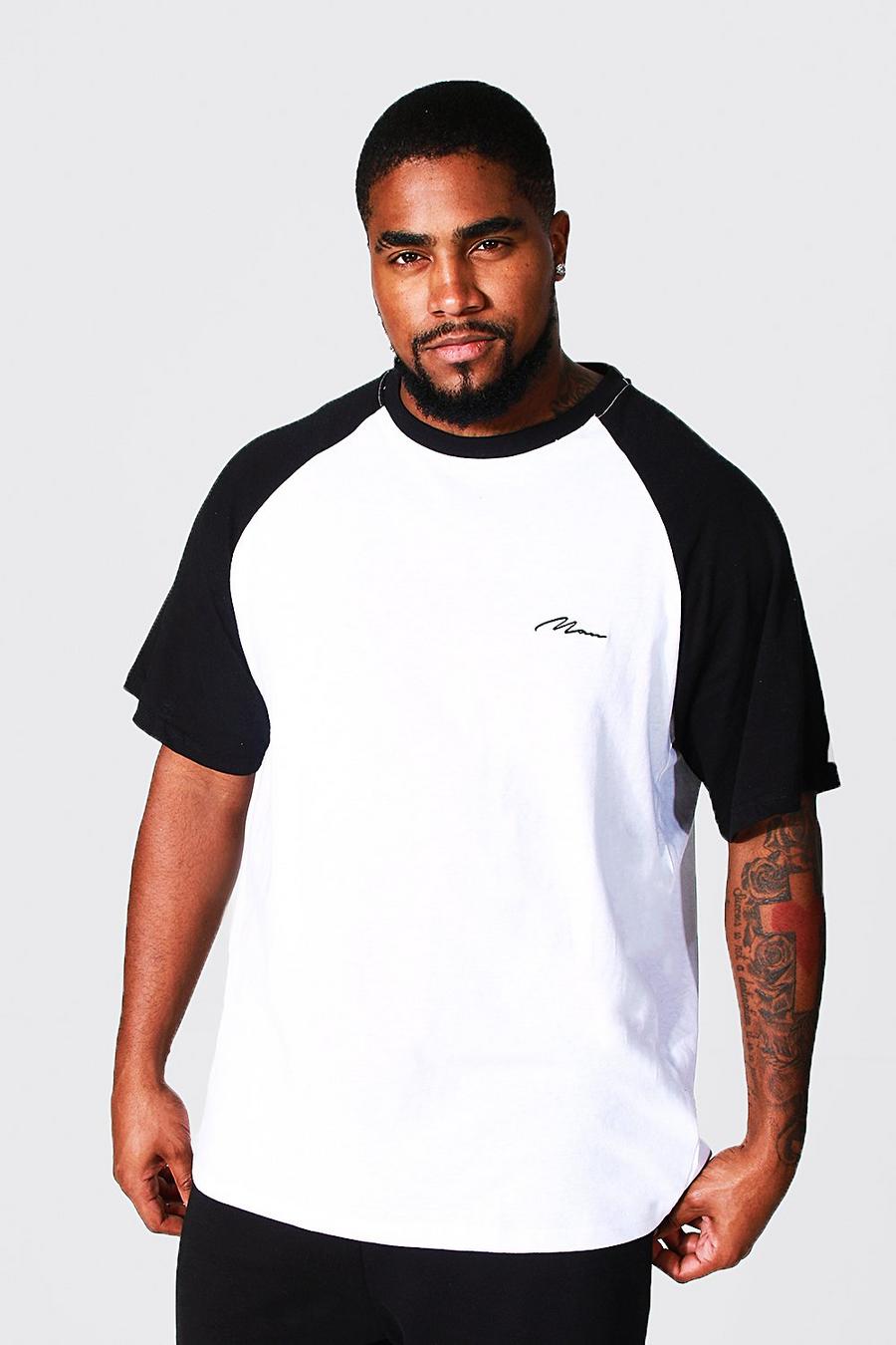 Camiseta Plus con firma MAN de tela ranglán, Negro image number 1