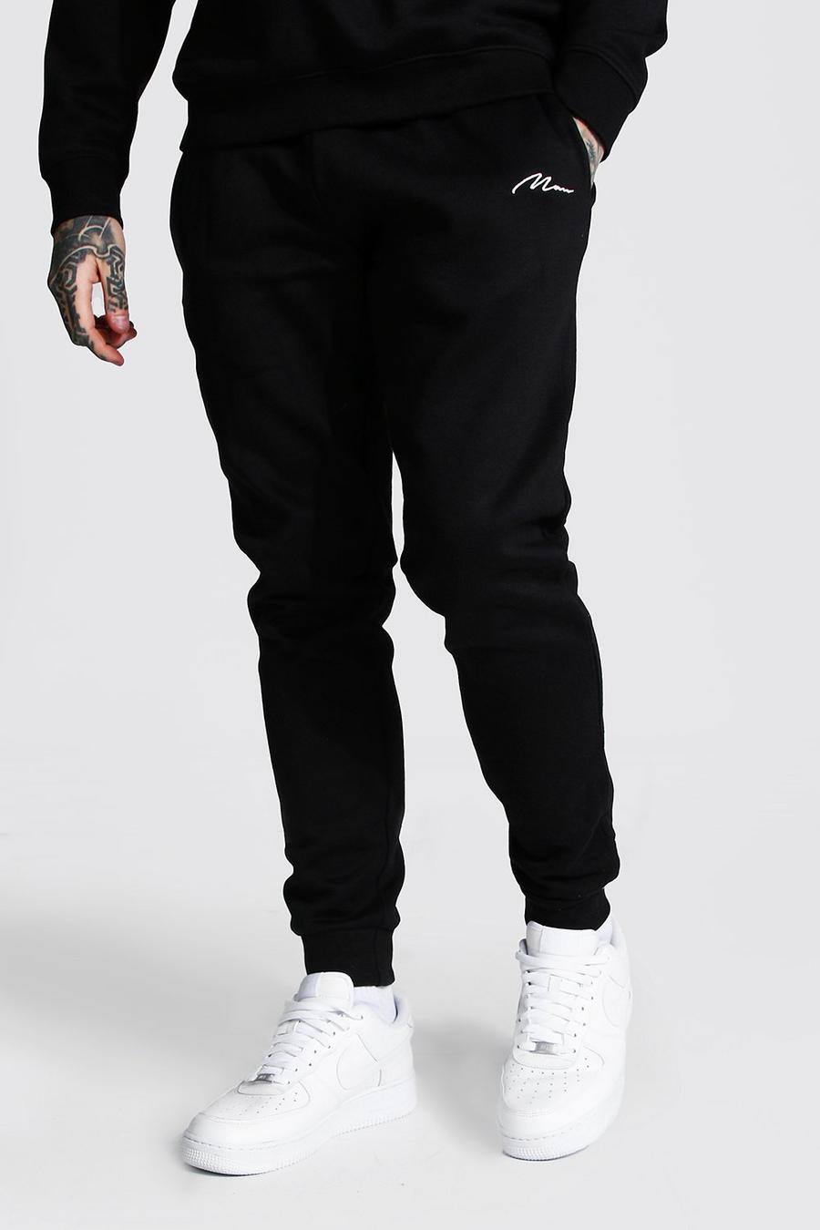 שחור מכנסי ריצה מבד ממוחזר בגזרה צרה עם חתימת Man image number 1