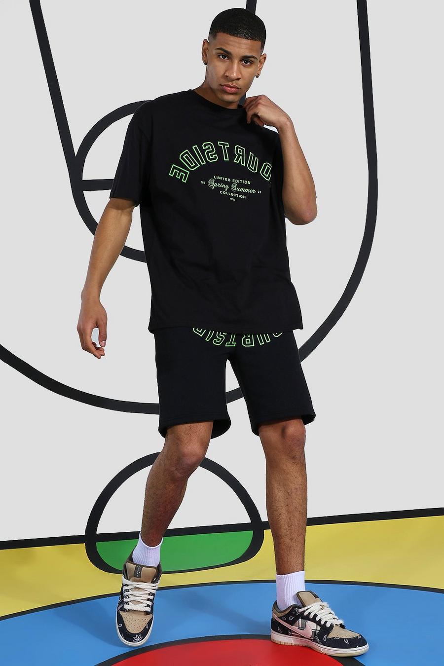 Set in Übergröße aus T-Shirt mit Courtside-Print und Shorts, Schwarz image number 1