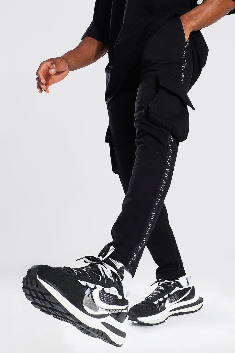 שחור מכנסי ריצה בגזרה צרה בסגנון דגמ"ח עם סרט עם כיתוב Original Man image number 1