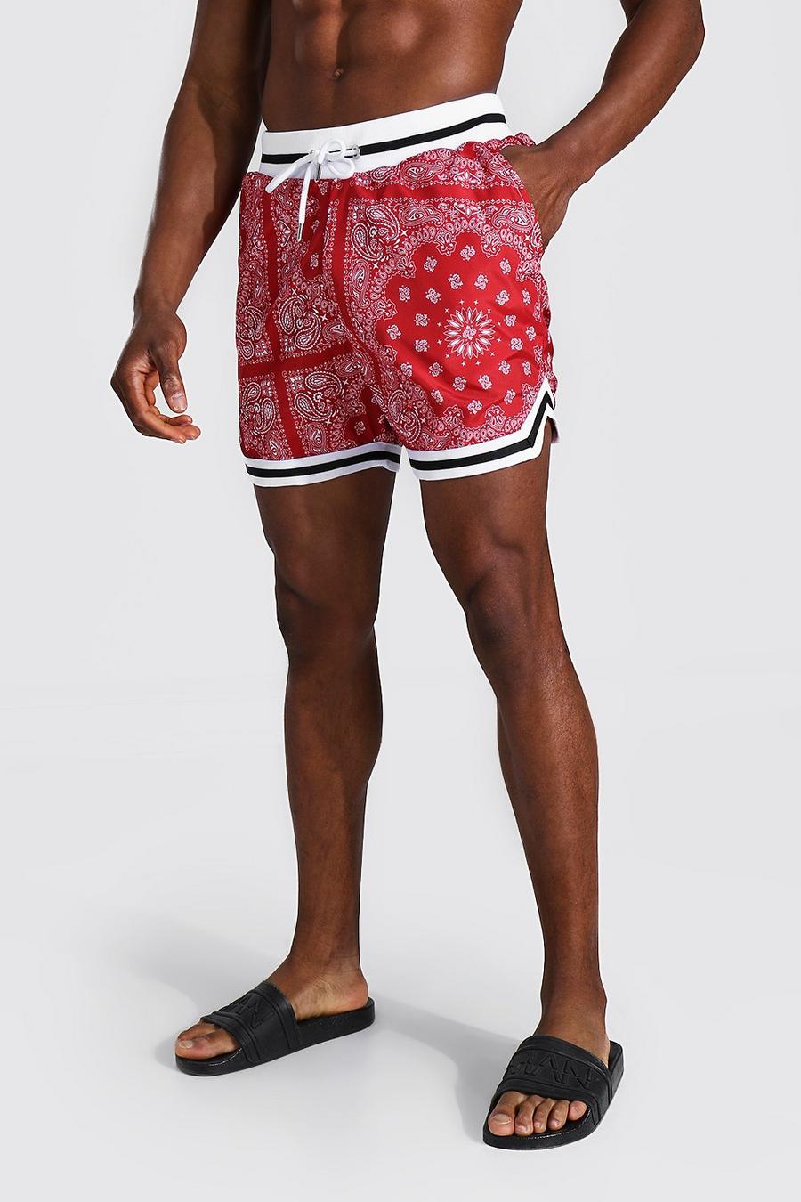 אדום בגד ים שורט כדורסל באורך בינוני עם הדפס בנדנה image number 1