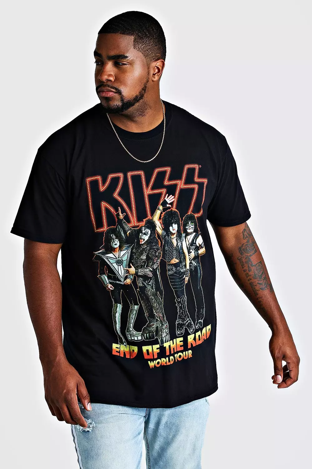 T 2025 shirt kiss