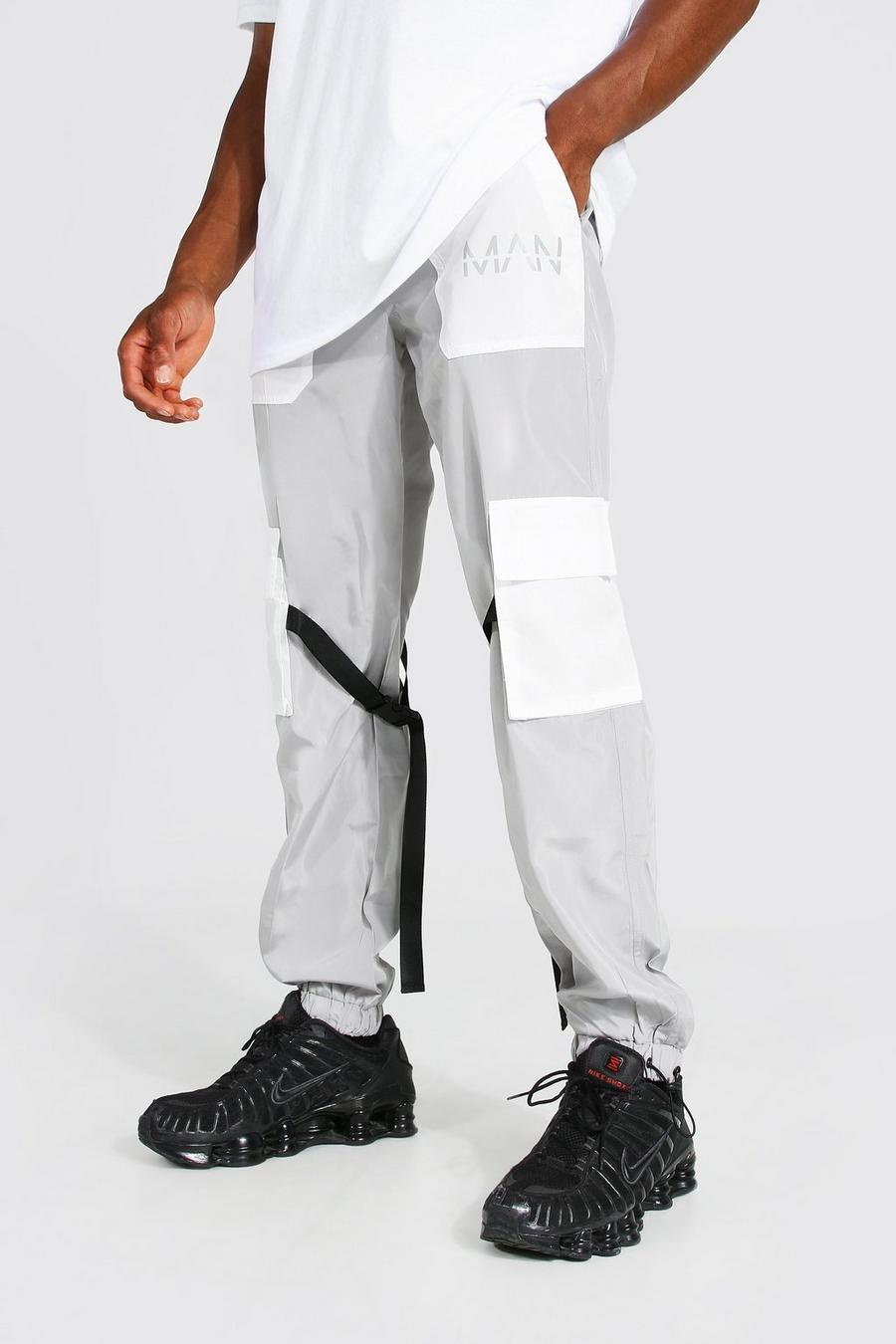 אפור בהיר מכנסי קרגו קולור בלוק Man מבד עמיד עם חגורה image number 1