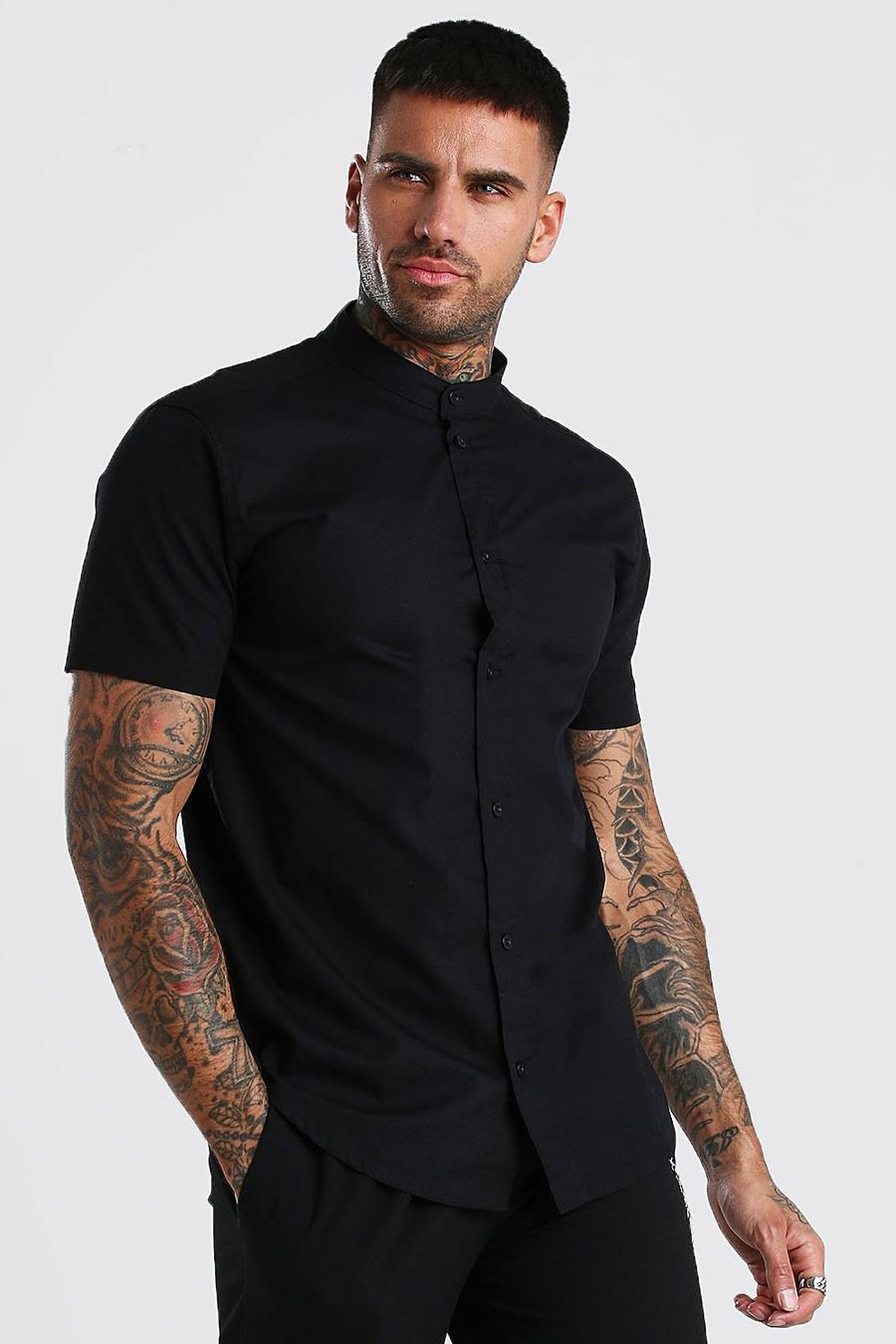Chemise en popeline de coton à col grand-père et manches courtes, Noir image number 1