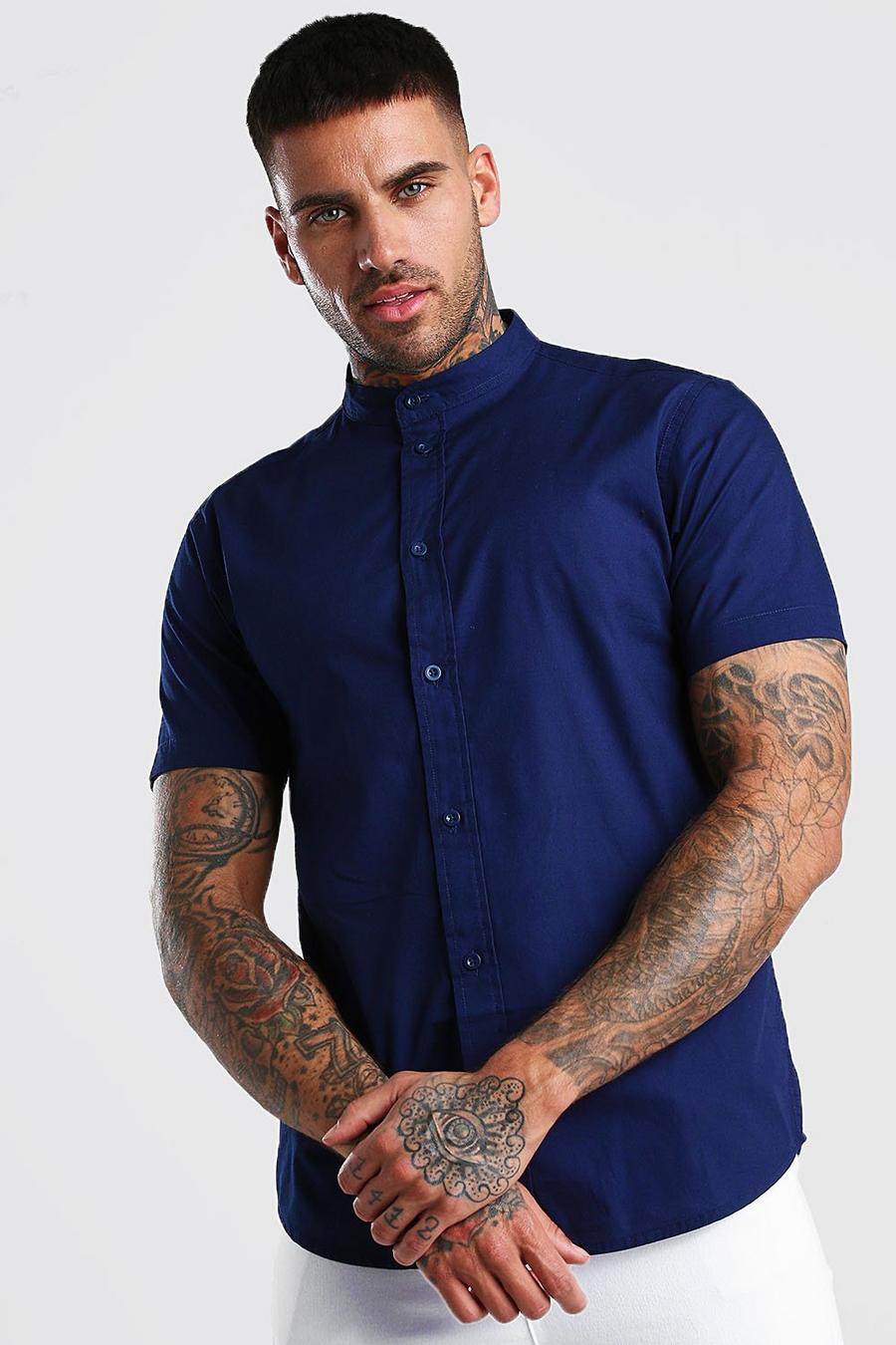 Camisa de manga corta de algodón y popelina con cuello Henley, Azul marino image number 1