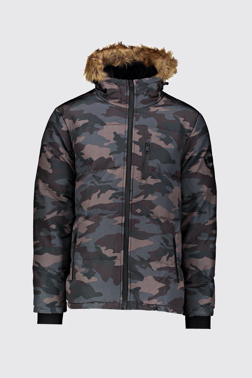 Parka acolchada de camuflaje de pelo sintetico