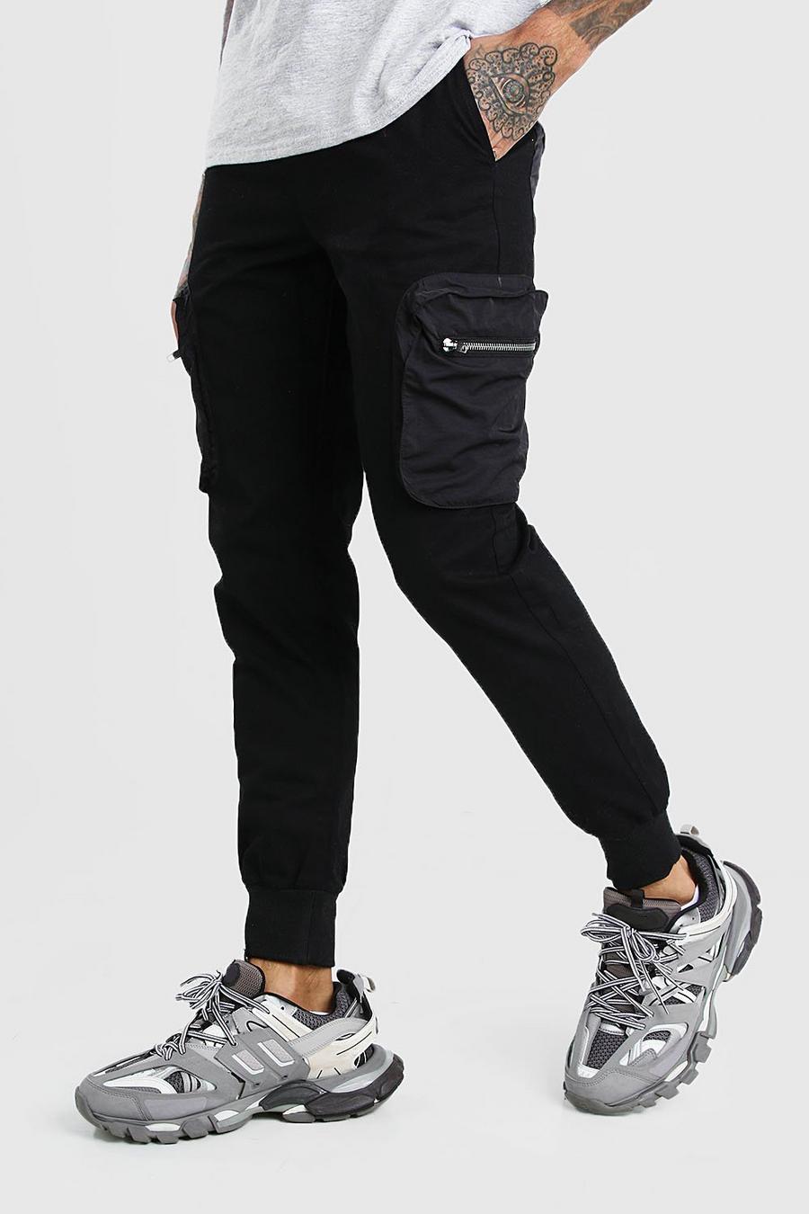 Pantaloni cargo skinny con tasche in nylon, Nero image number 1