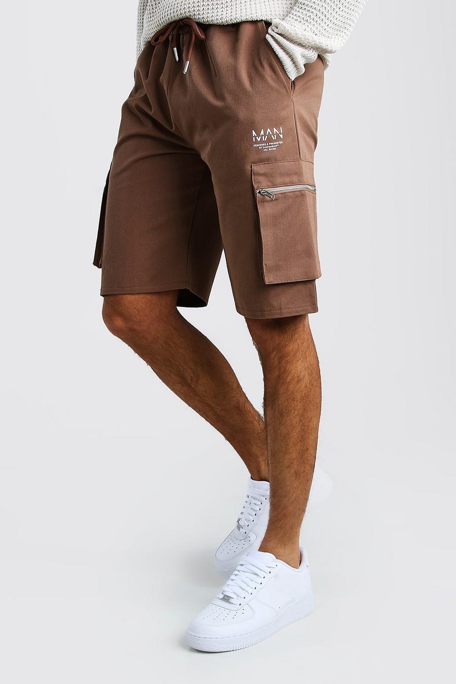 Pantalones cortos estilo militar de largo medio con detalle de cremallera image number 1