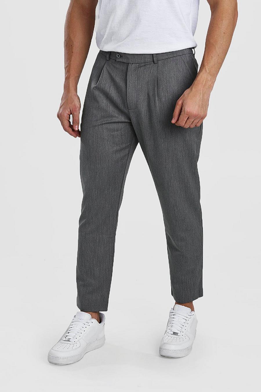 Pantalon court casual coupe fuselée avec plis image number 1