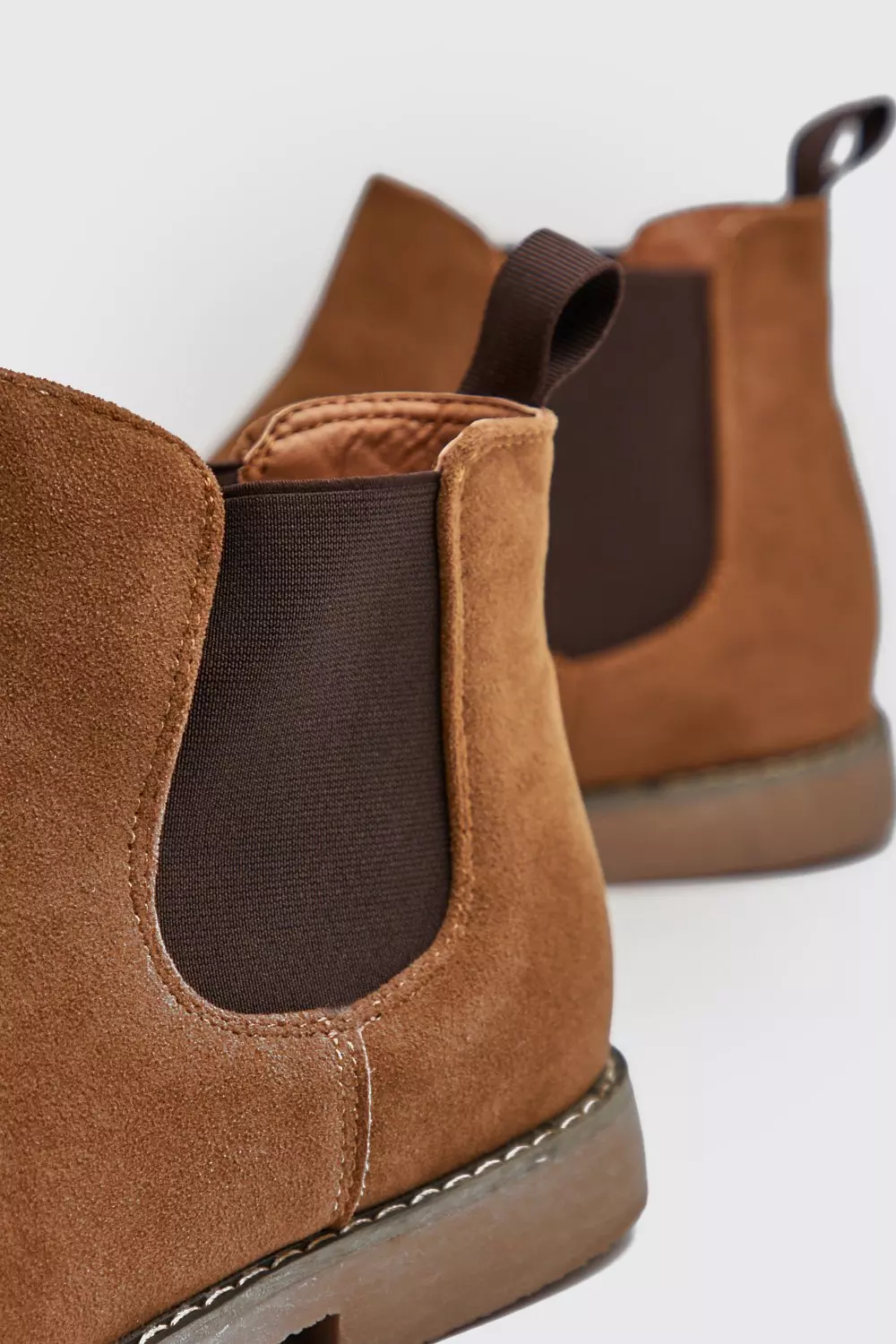 Chelsea boots in tan sale faux suede