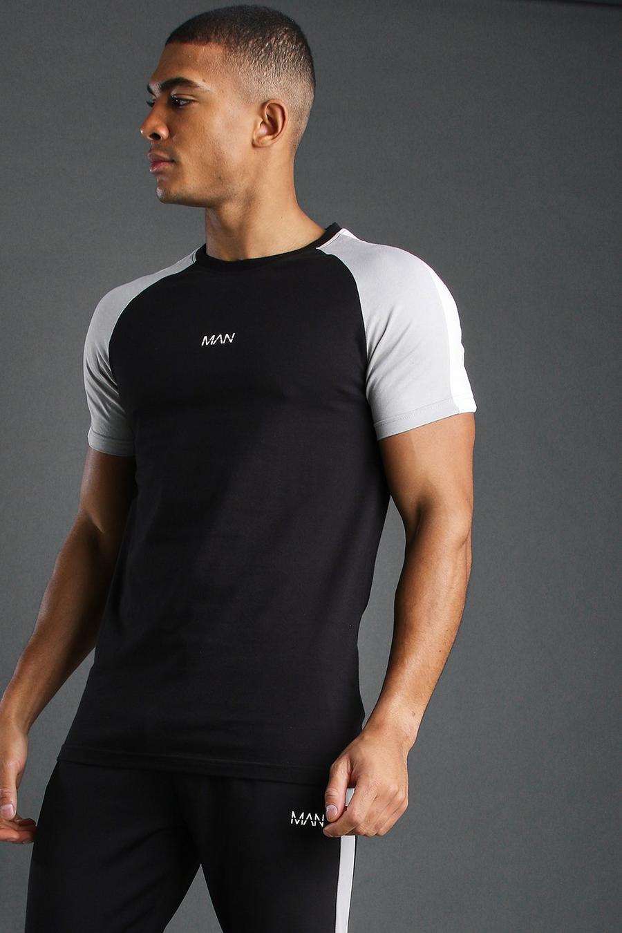 T-shirt i muscle fit med raglanärm och paneler image number 1