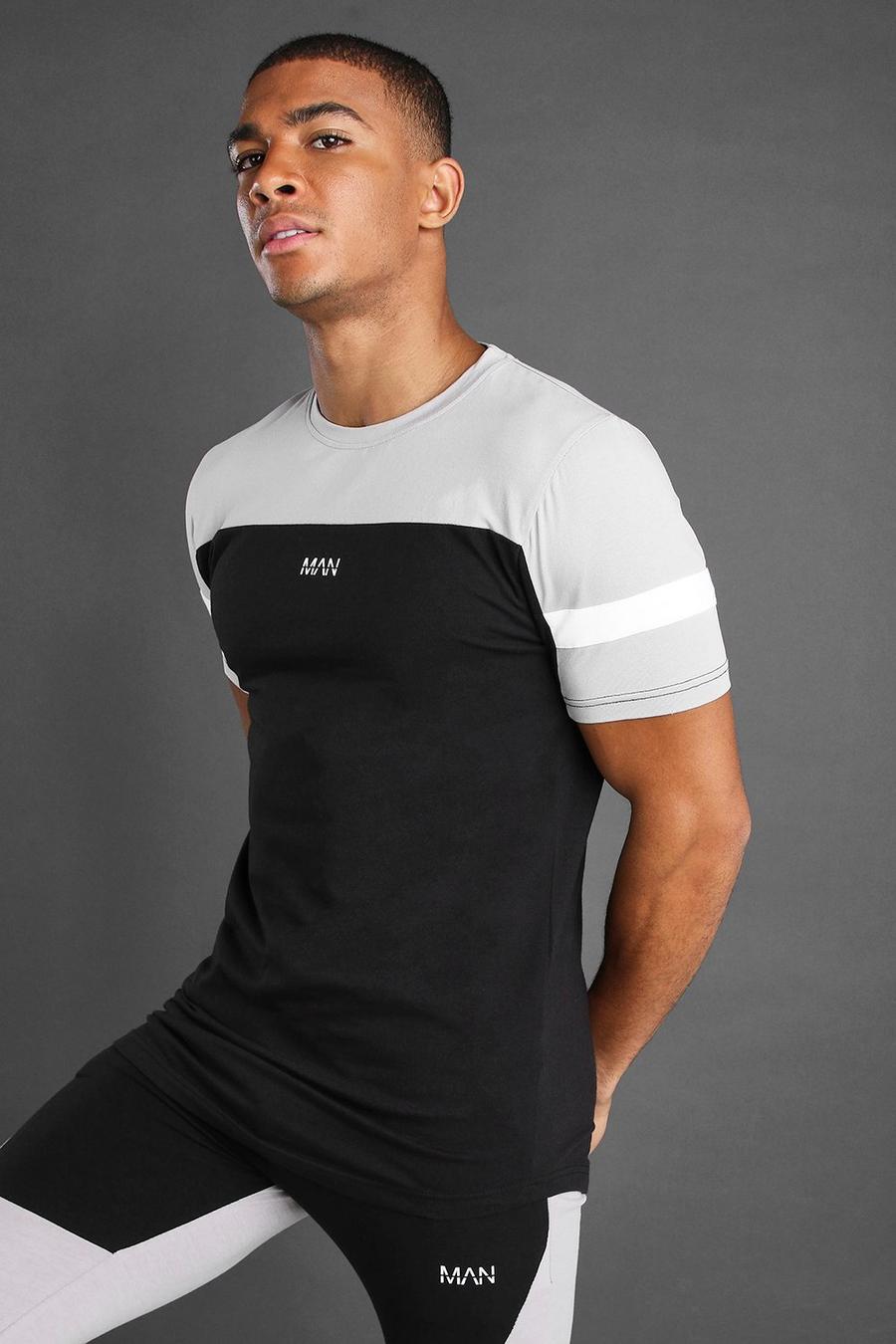 T-shirt i muscle fit med paneler och rundad kant image number 1