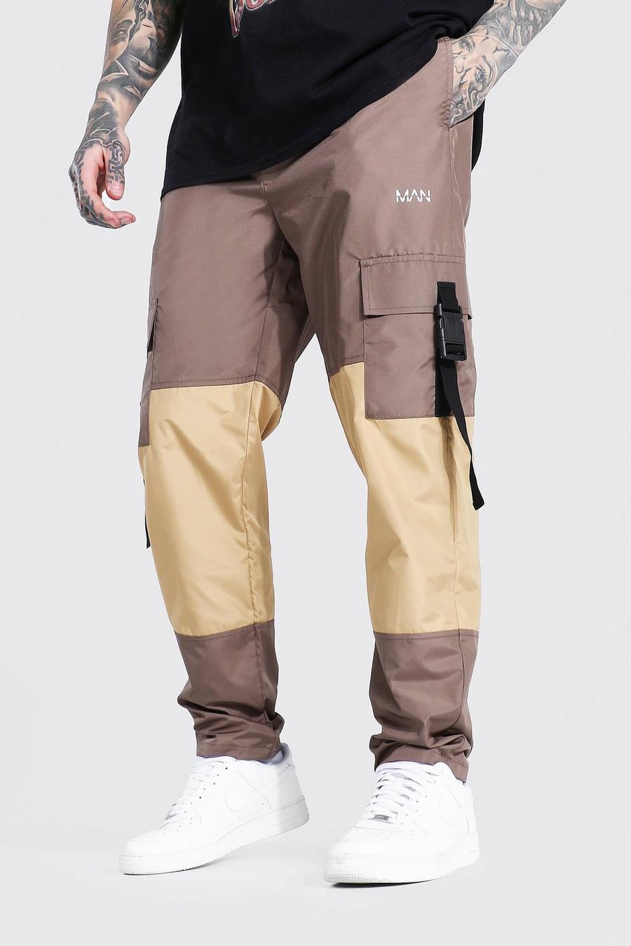 Pantalones con bolsillos con varios paneles, Marrón image number 1