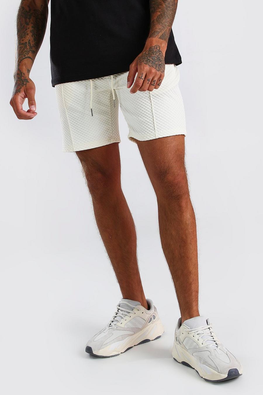 Pantalones cortos con pinza de largo medio y punto de arroz, Crudo image number 1