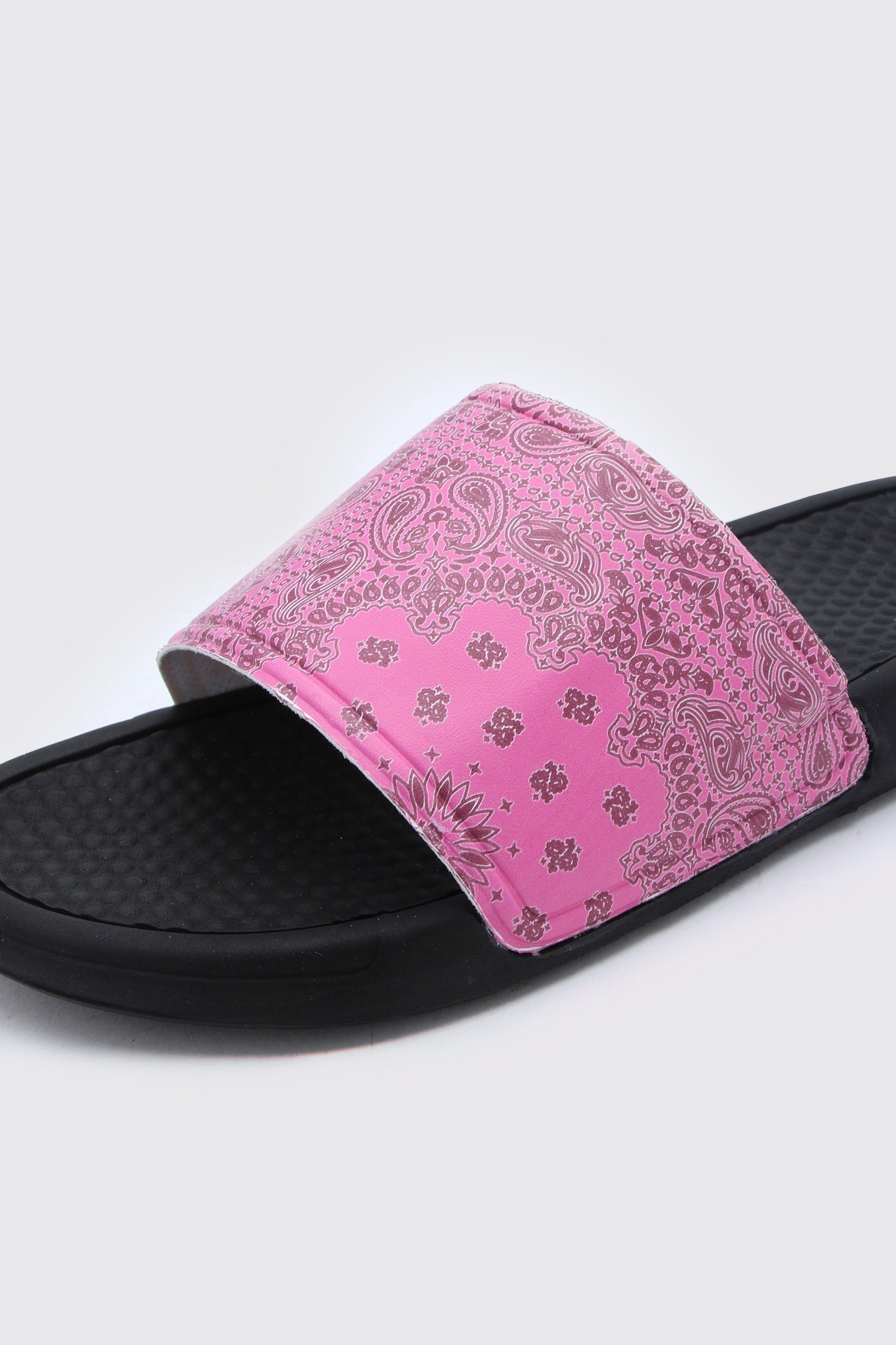 Red bandana nike slides outlet