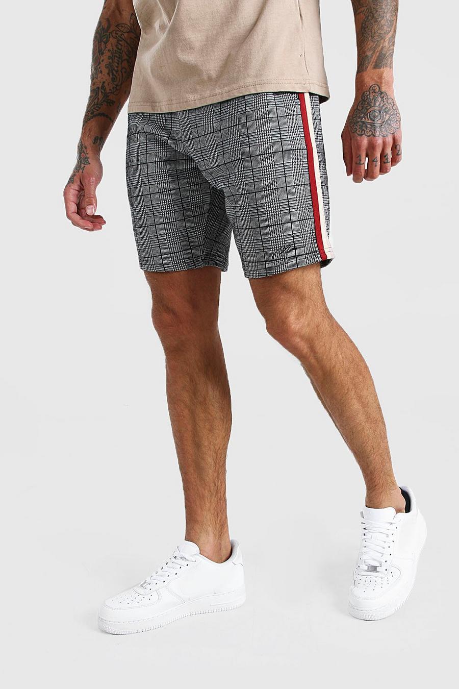Pantalones cortos de largo medio con detalle de cinta de jacquard a cuadros MAN, Negro image number 1