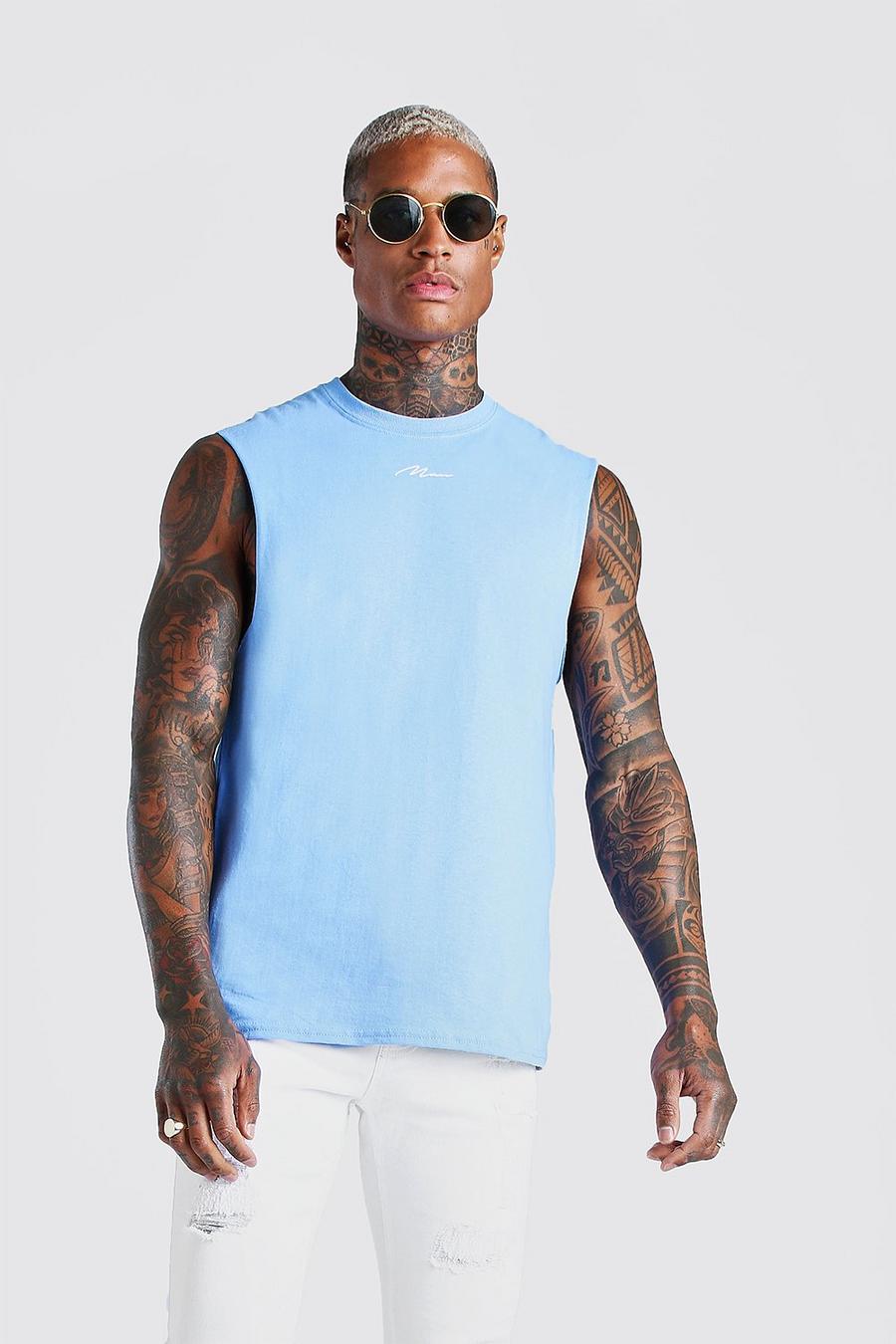 Camiseta de tirantes con sisa caída con estampado en el cuello de la firma MAN, Azul image number 1
