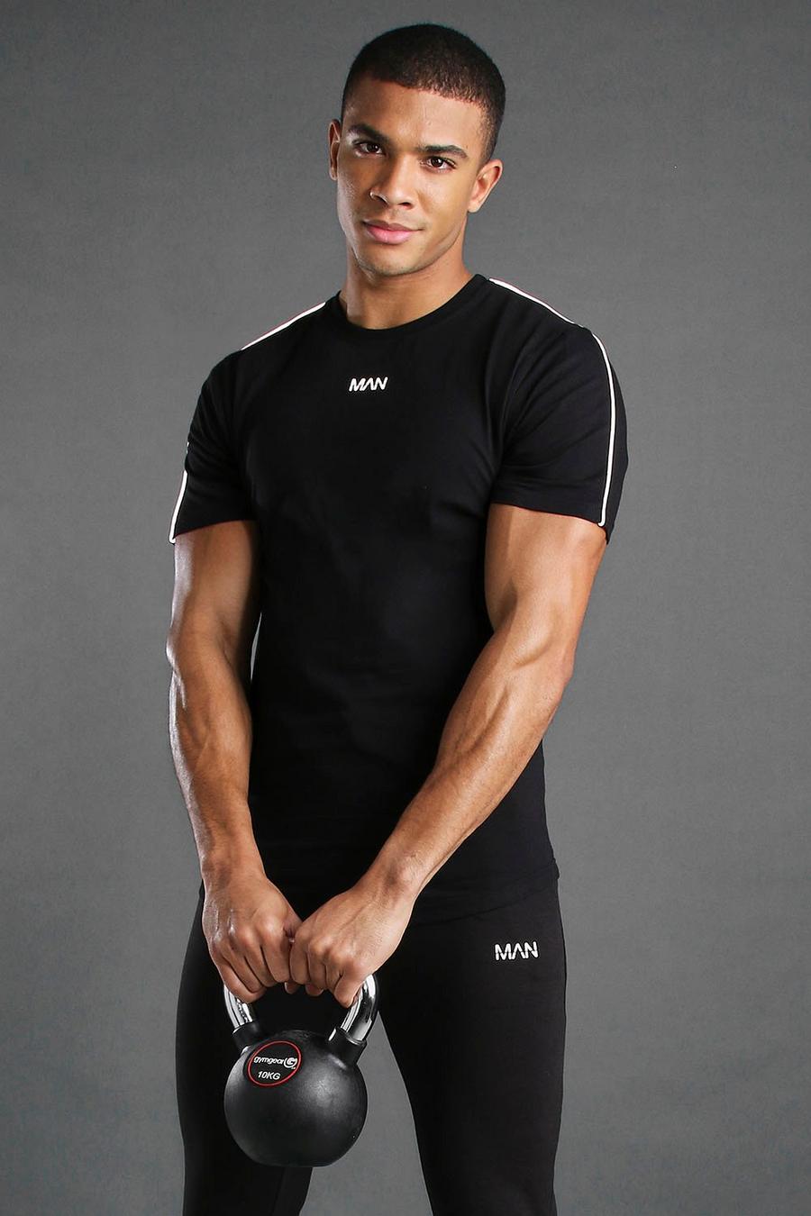 MAN Active Curved Hem T-Shirt With Piping image number 1