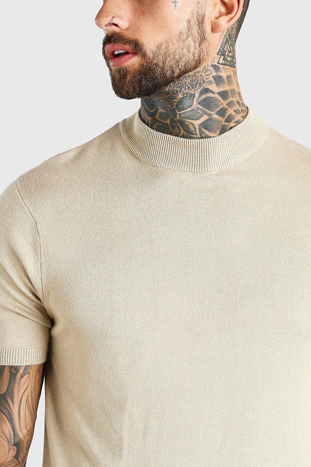 Corea cocinero táctica Camiseta de punto con manga corta y cuello alto | boohoo