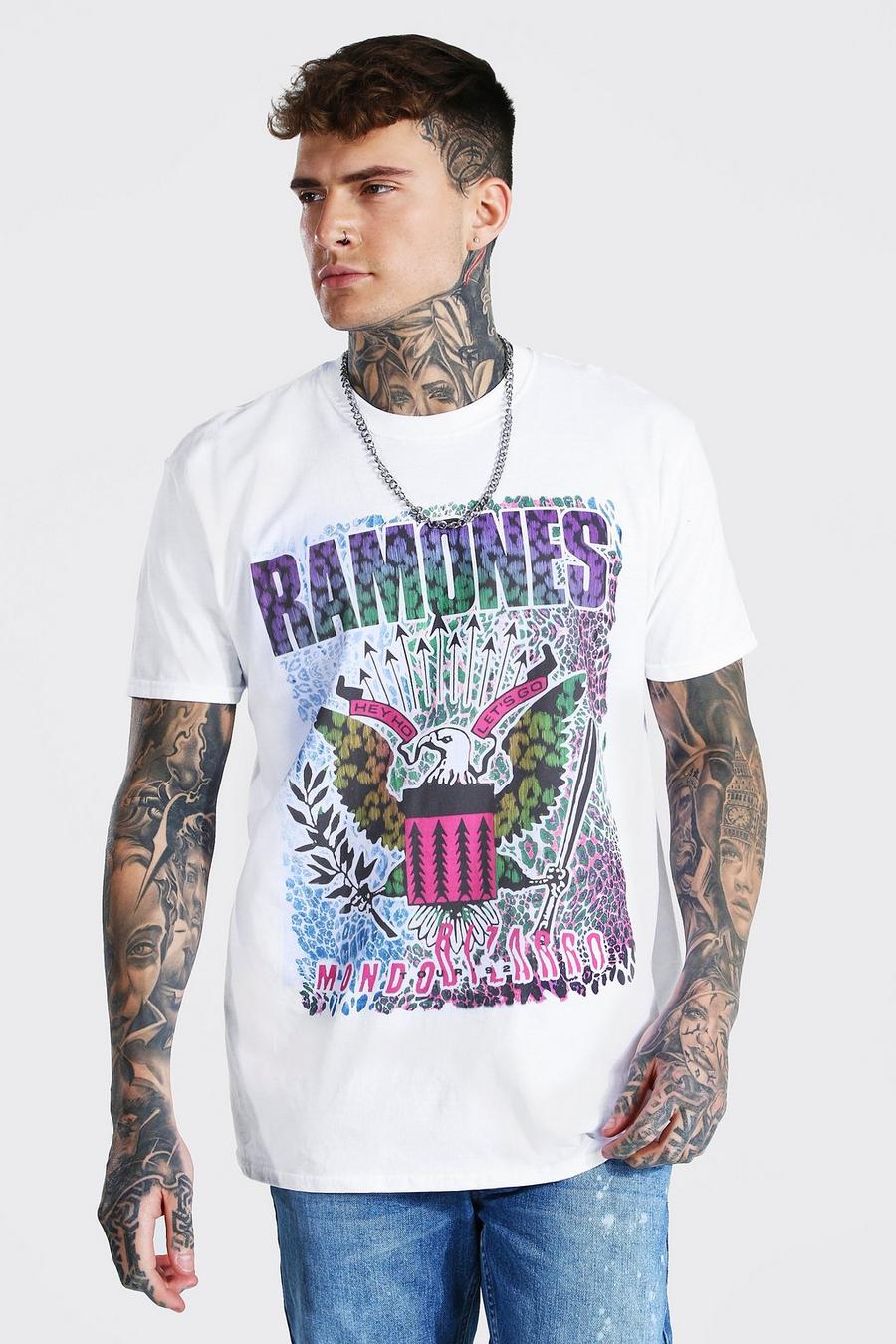 T-Shirt in Übergröße mit lizenziertem Ramones-Print mit Farbverlauf, Weiß image number 1