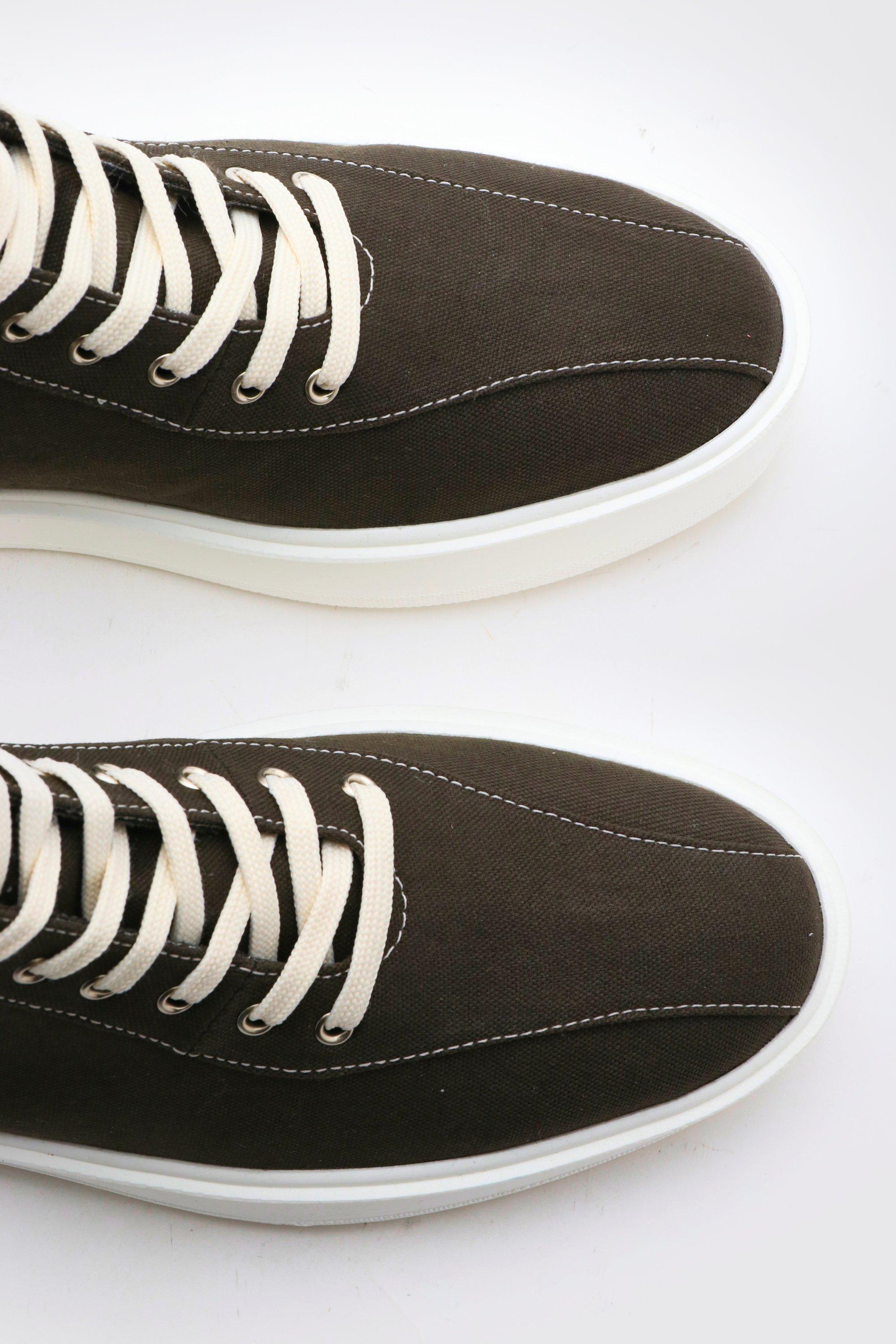 Scarpe da ginnastica alte in tela con marchio