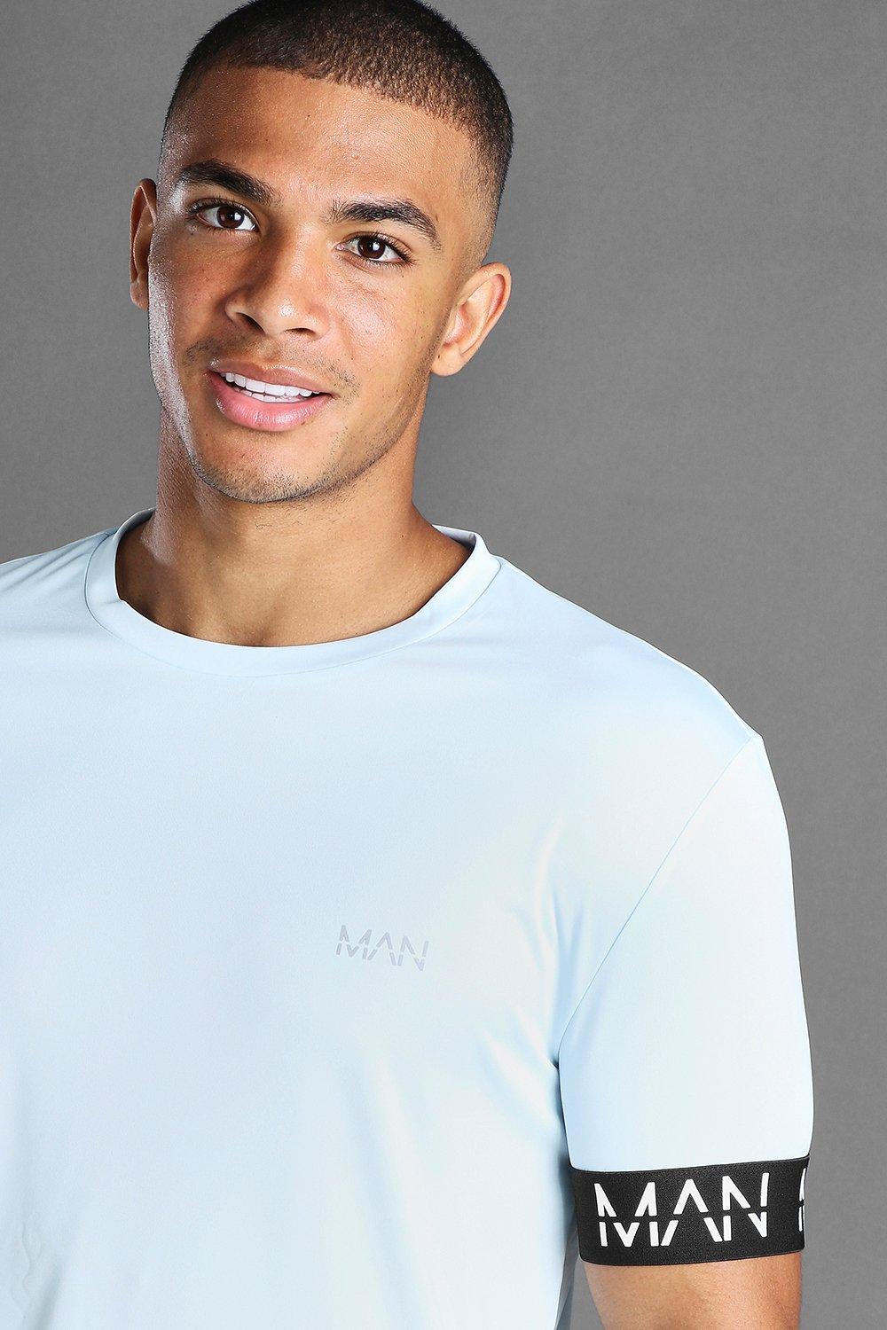 T shirt HOMME Active coupe Fit motif HOMME au poignet boohoo FR