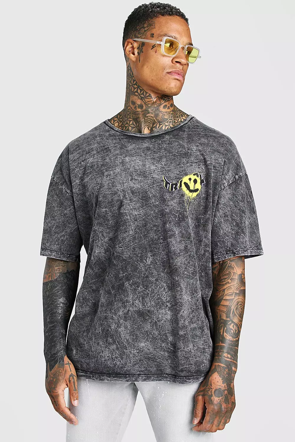 【1011GALLERY】 Gallery Mickey T-Shirts - Washed Charcoal 08-30-23Studio1_TH_PC_13-37-