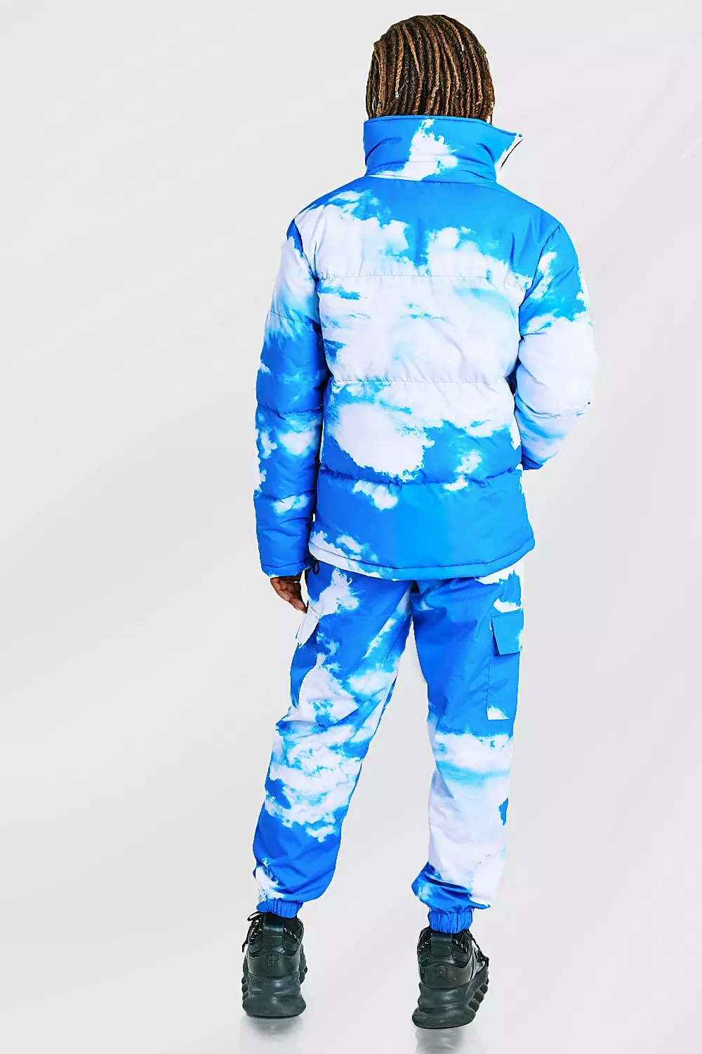 Blue Cloud Print Puffer Jacket alternative image