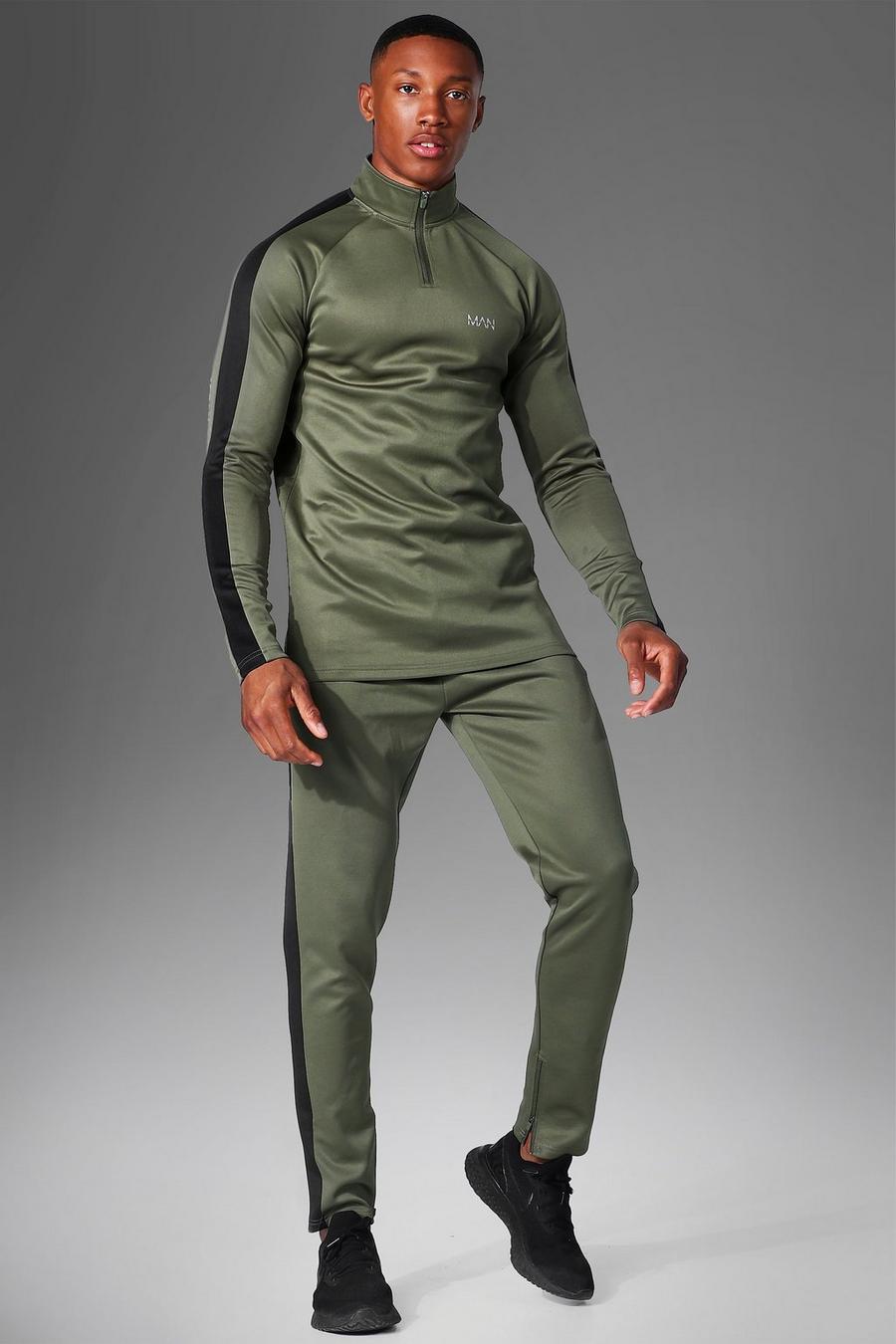 חאקי חליפת טרנינג ספורטיבית בגזרה צמודה עם צווארון משפך וכיתוב Man image number 1