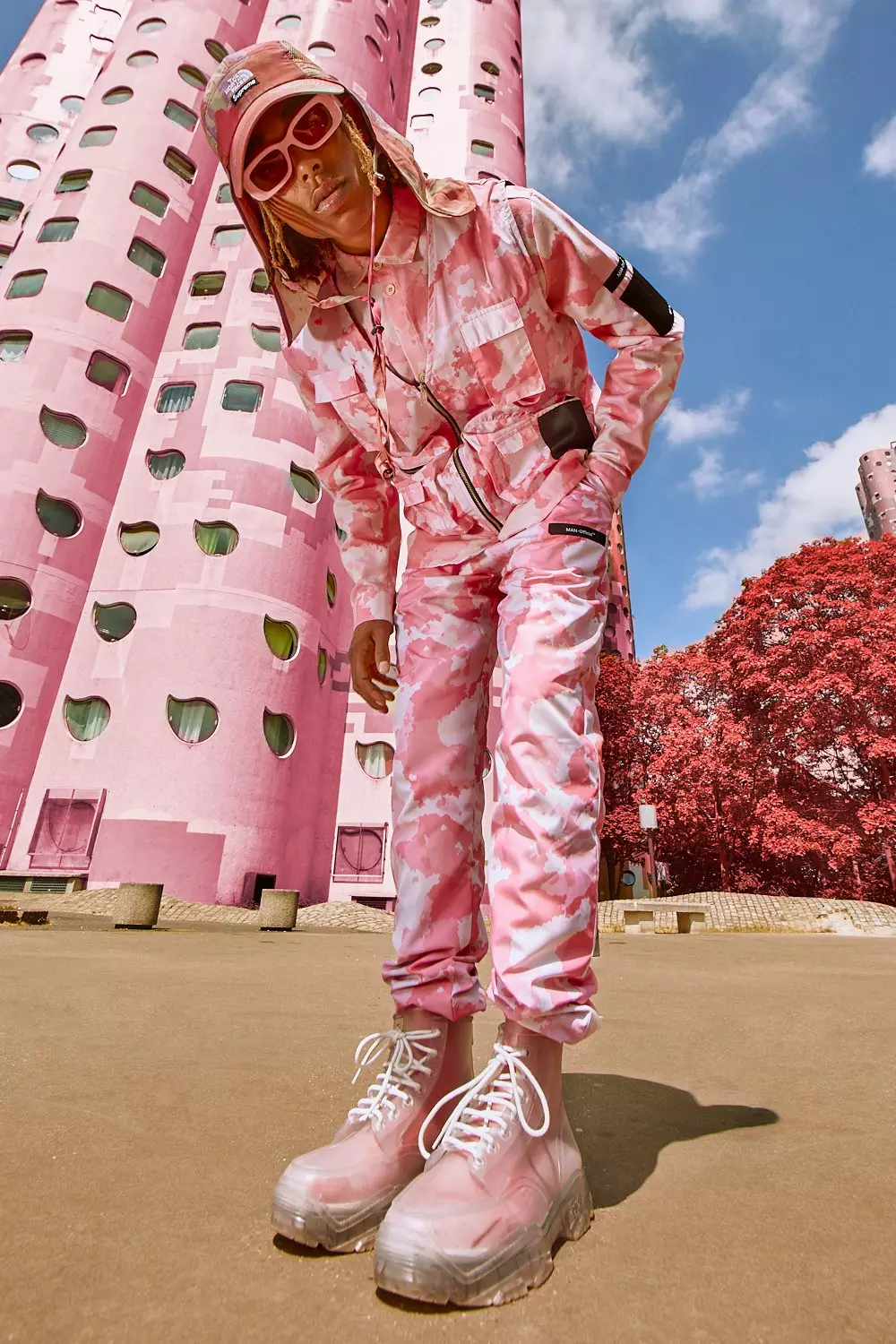 Pink camo sweatsuit on sale