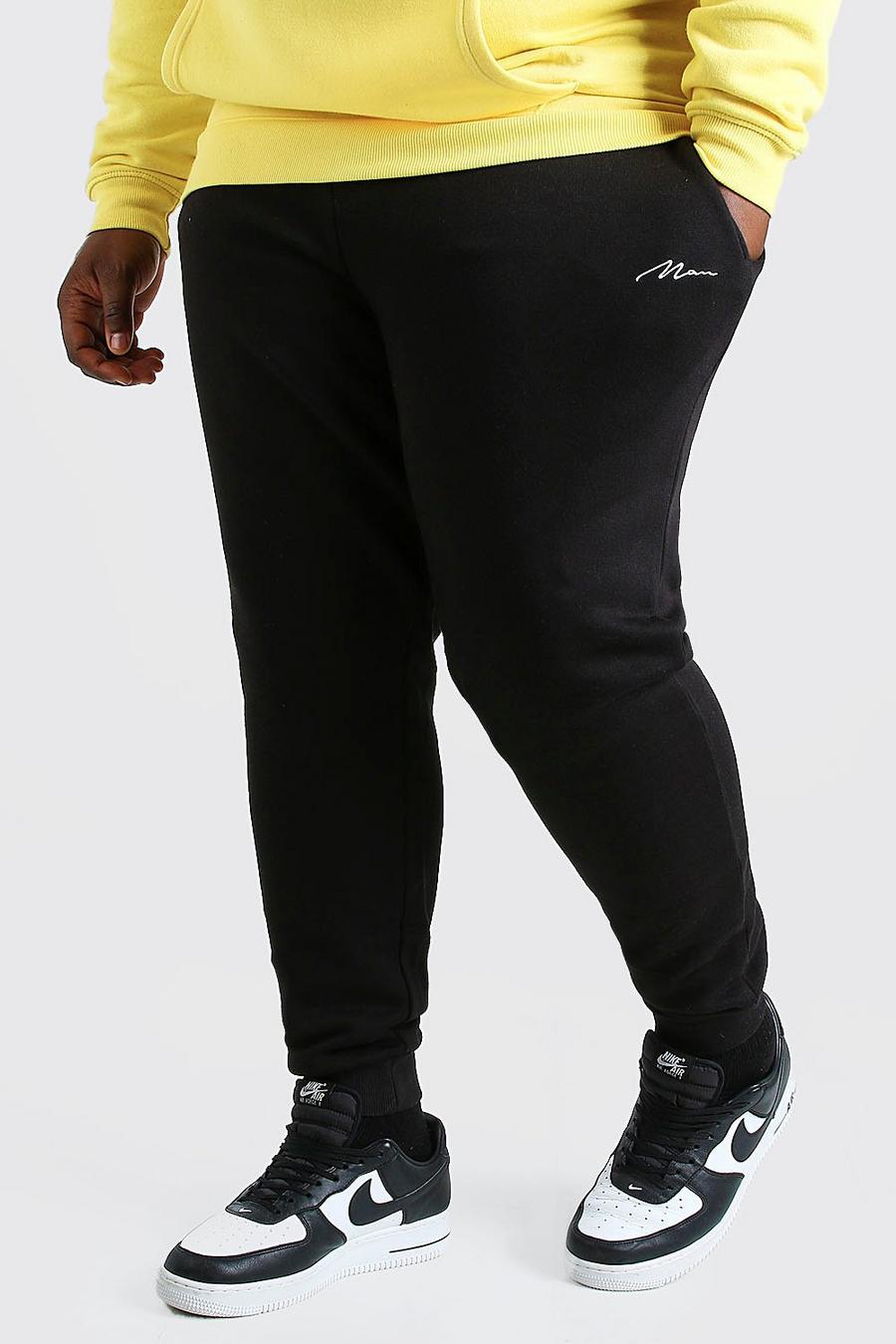 Plus Size Slim Fit Jogginghosen mit MAN-Schriftzug, Schwarz image number 1