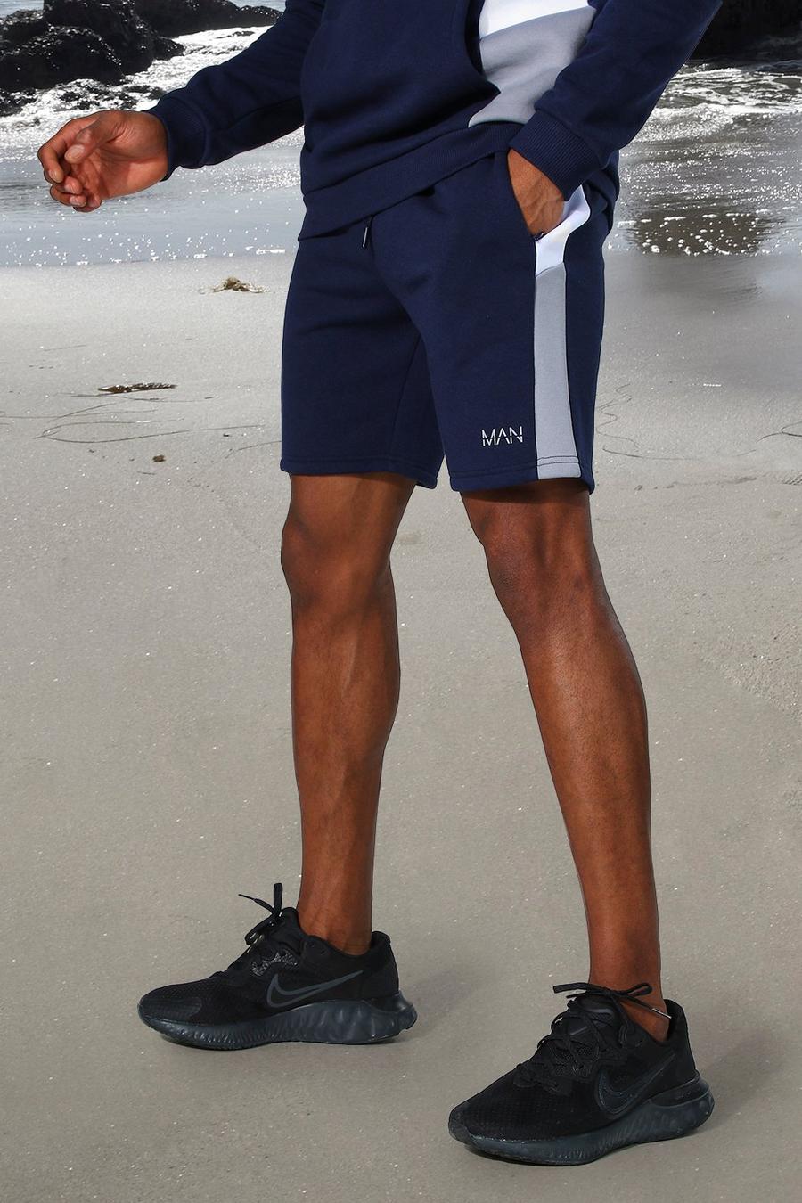 Navy Man Active Shorts Met Zijstreep image number 1