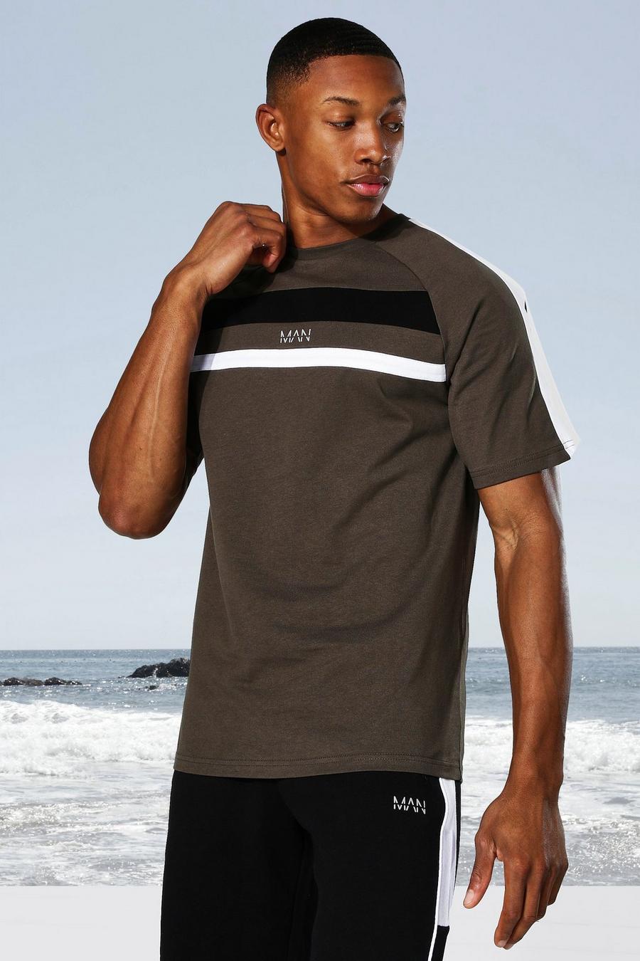 Khaki Man Active T-Shirt Met Colour Block Paneel image number 1