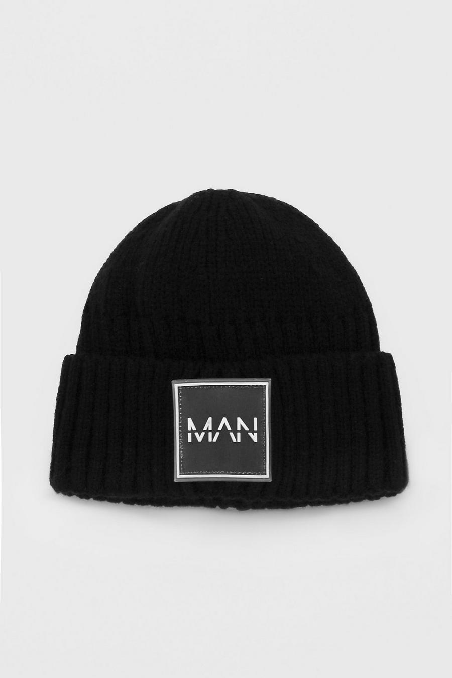 שחור כובע צמר מיקרו עם כיתוב MAN בקו חוצה image number 1