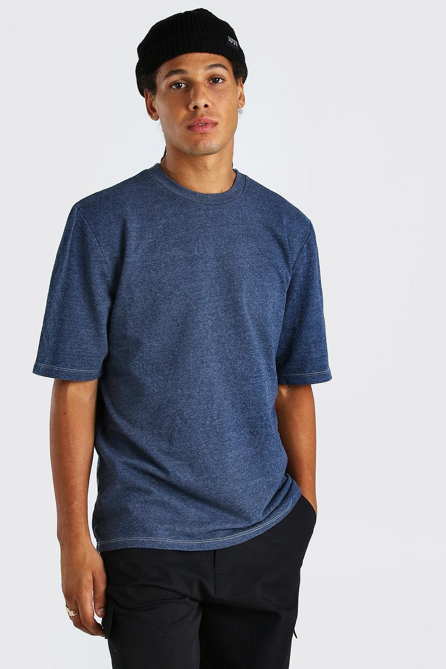 Schweres, überfärbtes, meliertes T-Shirt in Kastenform, Marineblau image number 1