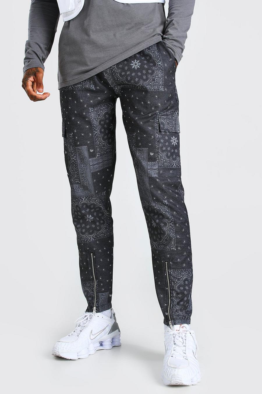 Pantalon style cargo & utilitaire à imprimé bandana et ourlet zippé image number 1