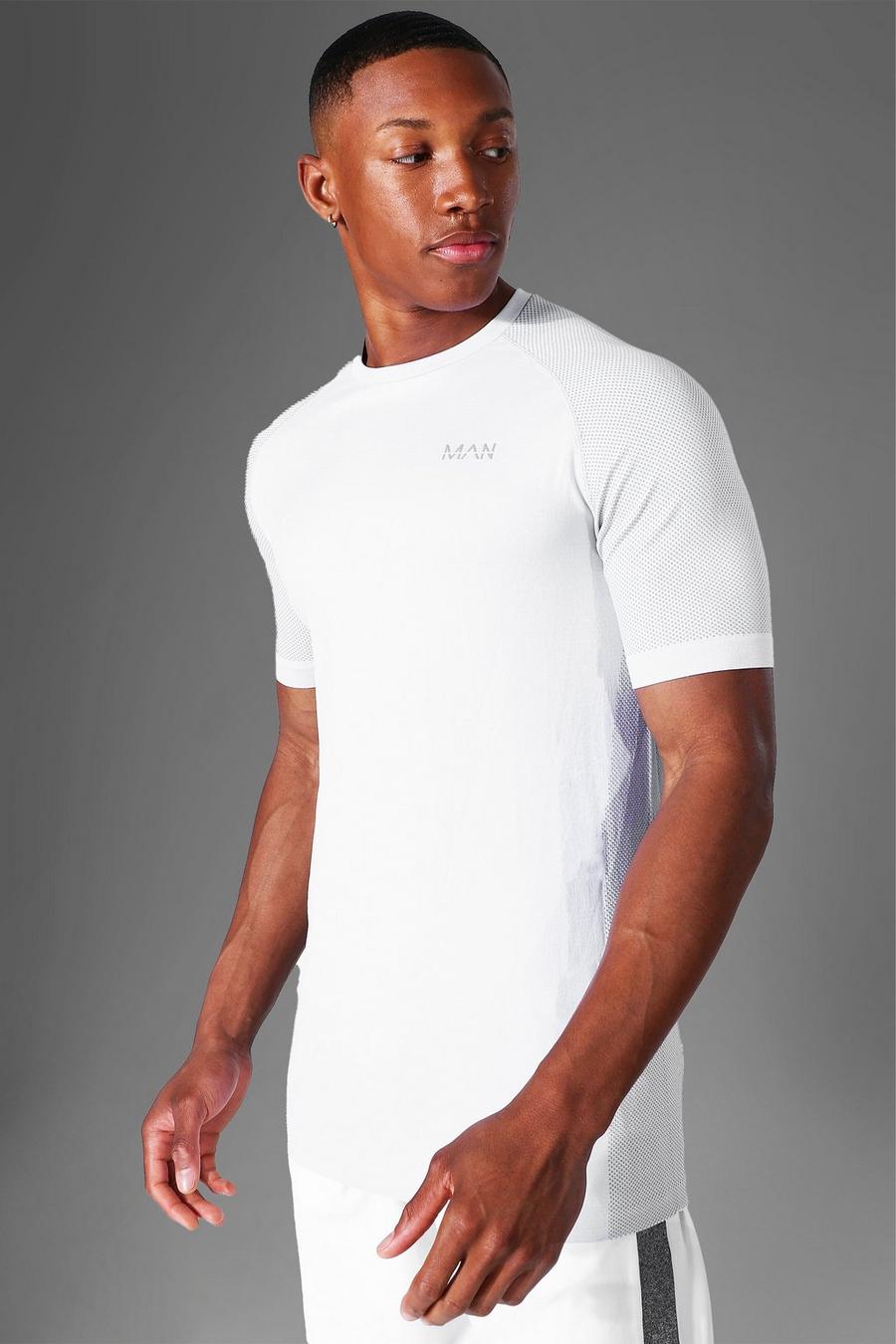White Man Active Gym Muscle Fit Seamless T Shirt image number 1