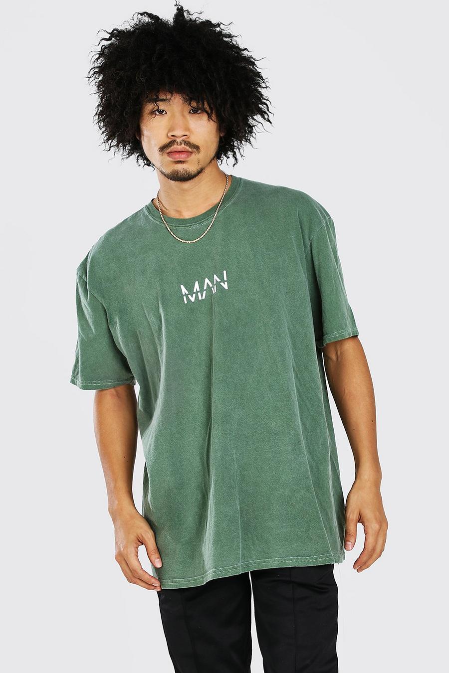 Überfärbtes T-Shirt in Übergröße mit Original MAN-Print, Khaki image number 1