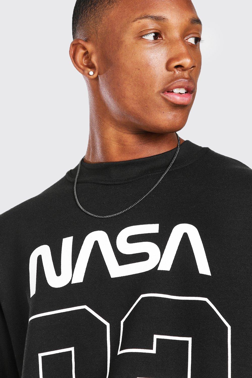 Su ter con licencia y estampado de la NASA 92 boohoo