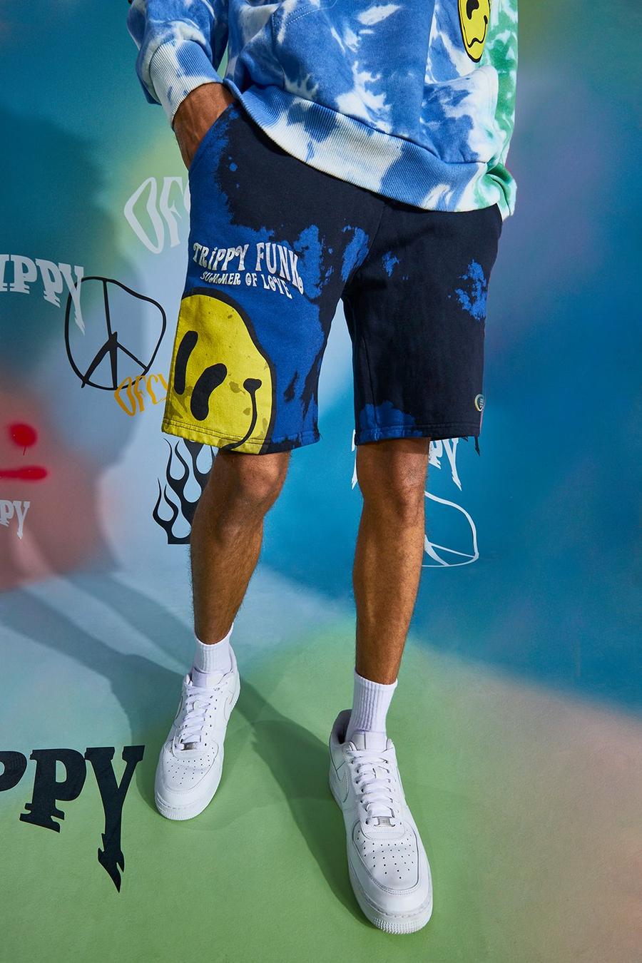 Blue Trippy Batikmönstrade shorts med droppande smiley image number 1