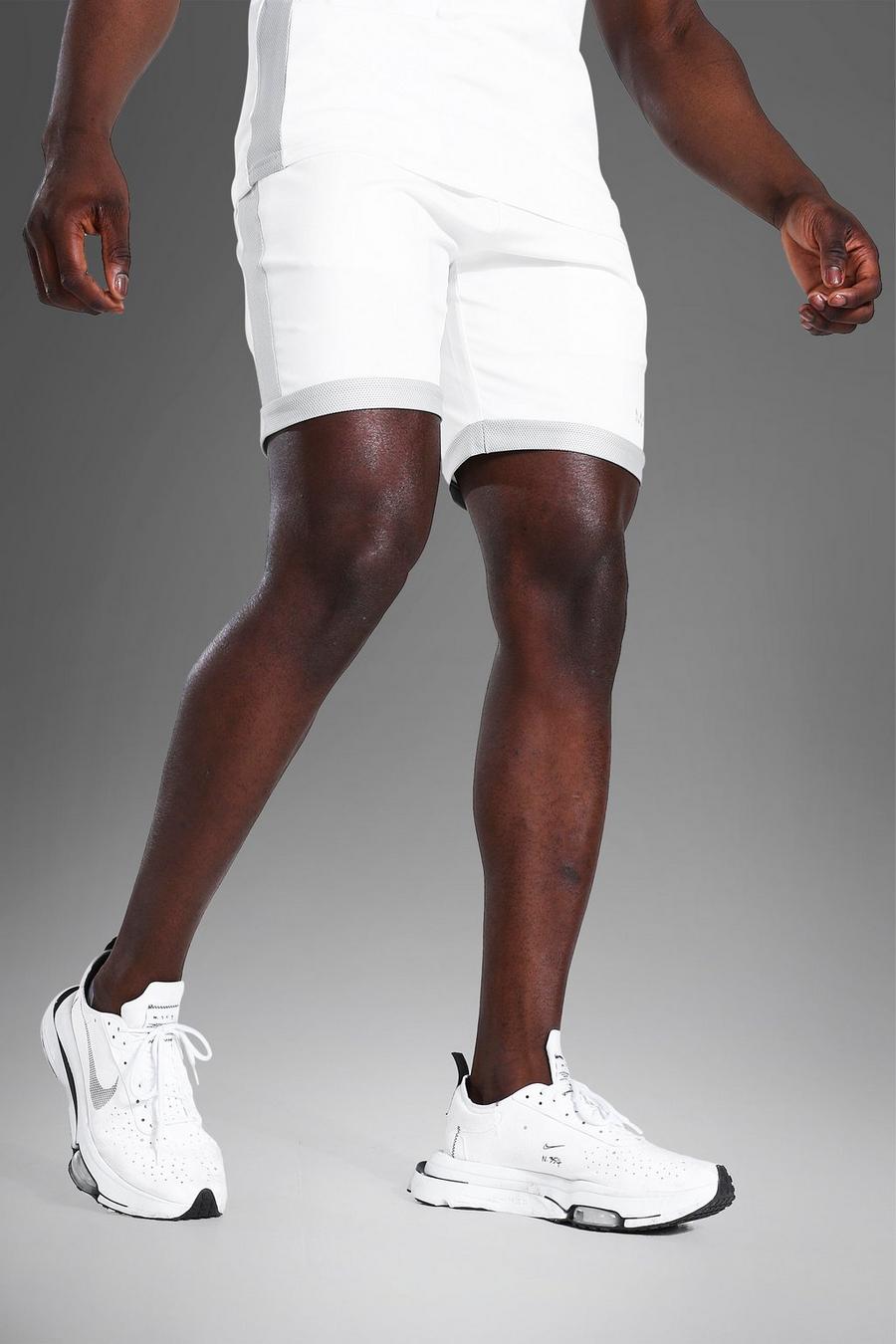 Pantalones cortos de entrenamiento holgados Active Man, Blanco image number 1