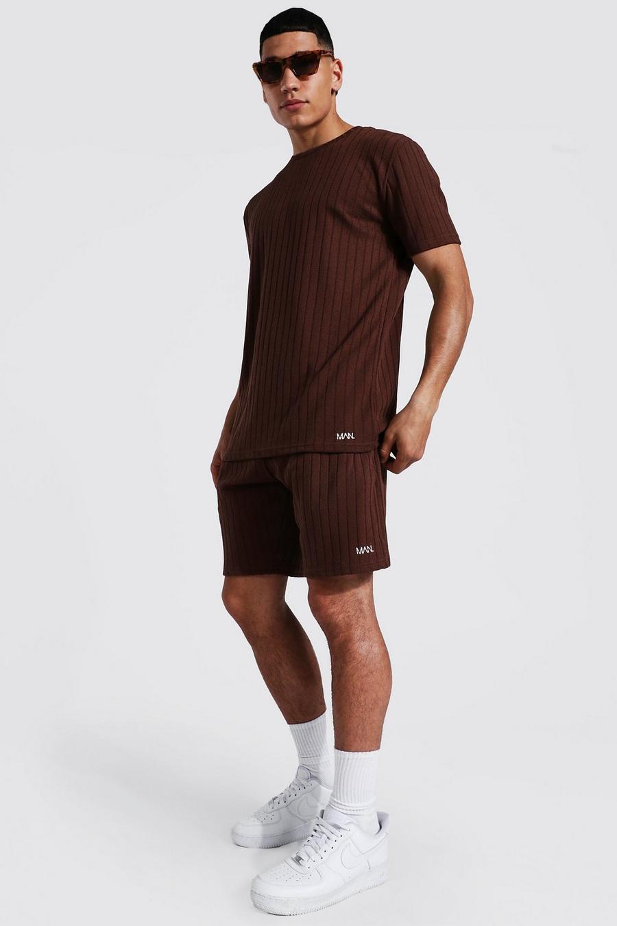 Gestreiftes Strick-T-Shirt und Shorts mit Etikett, Chocolate image number 1
