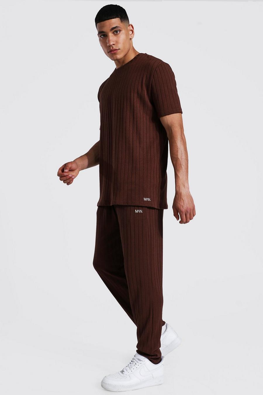 Conjunto de camiseta corta y pantalón largo de chándal de punto con rayas, Chocolate image number 1