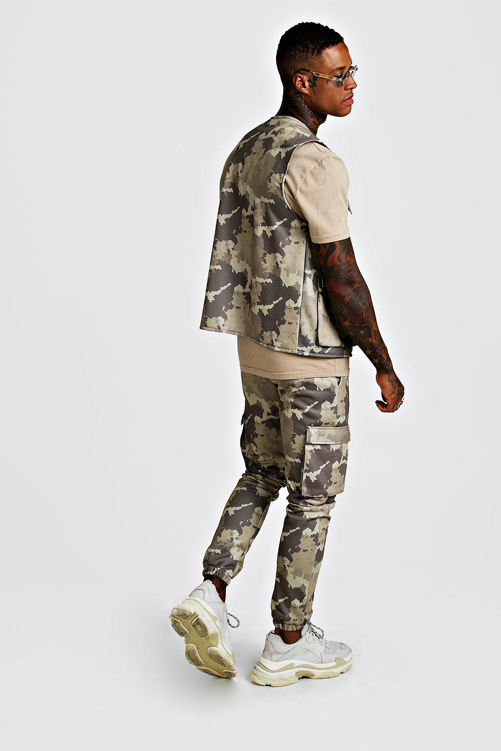 Camo utility clearance vest