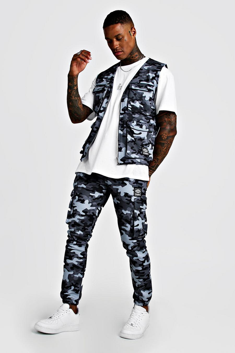 Camo Utility Vest & Jogger Set With Woven MAN Tab image number 1