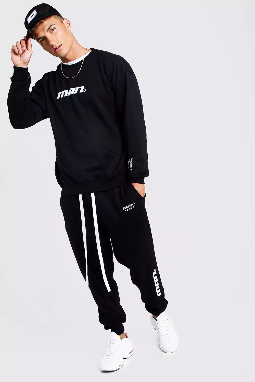 Mens loose store fit tracksuits