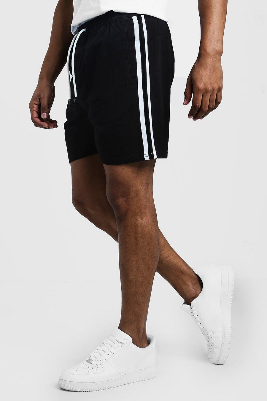 Chino-Shorts mit Tunnelzug und seitlichem Tape, Schwarz image number 1