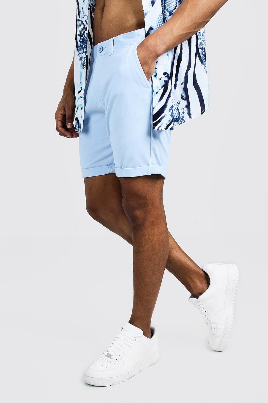Mittellange Skinny-Fit Chino-Shorts, Blassblau image number 1